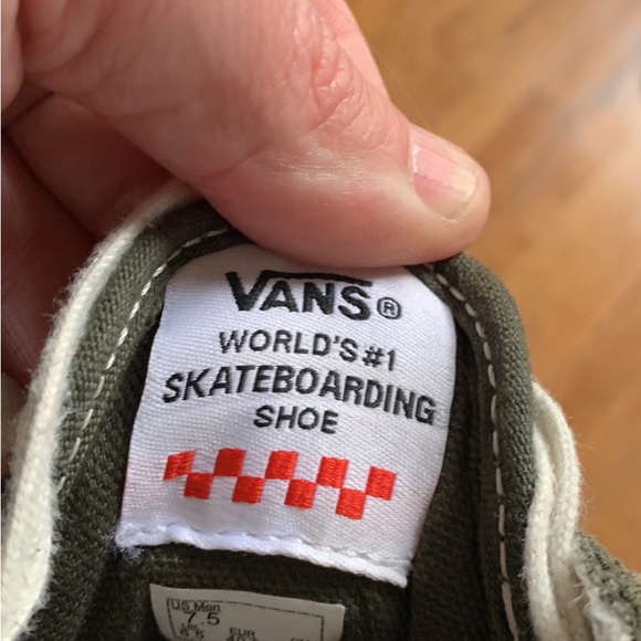 Green suede Vans - Picture 2 of 4